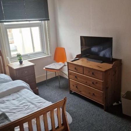 Mike'S Homestay Eastleigh Luaran gambar